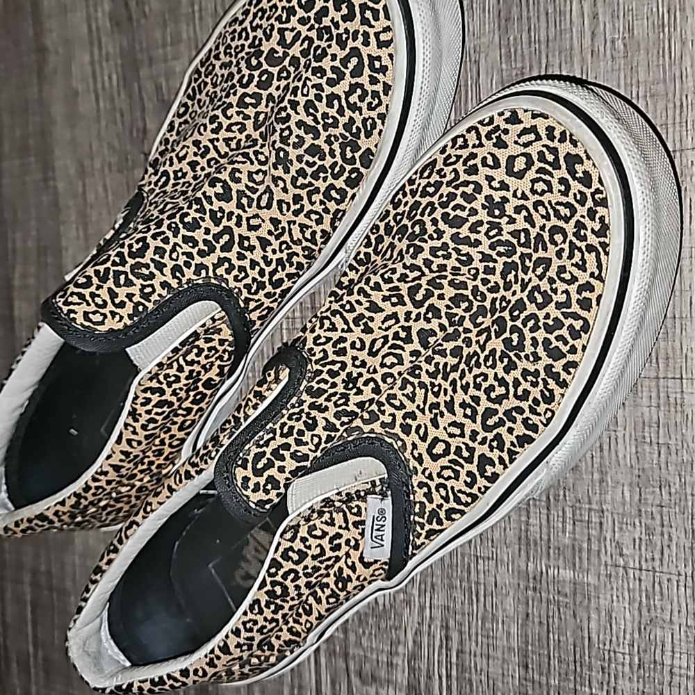 Vans slip-on leopard print unisex sneakers size M6/W7.5
